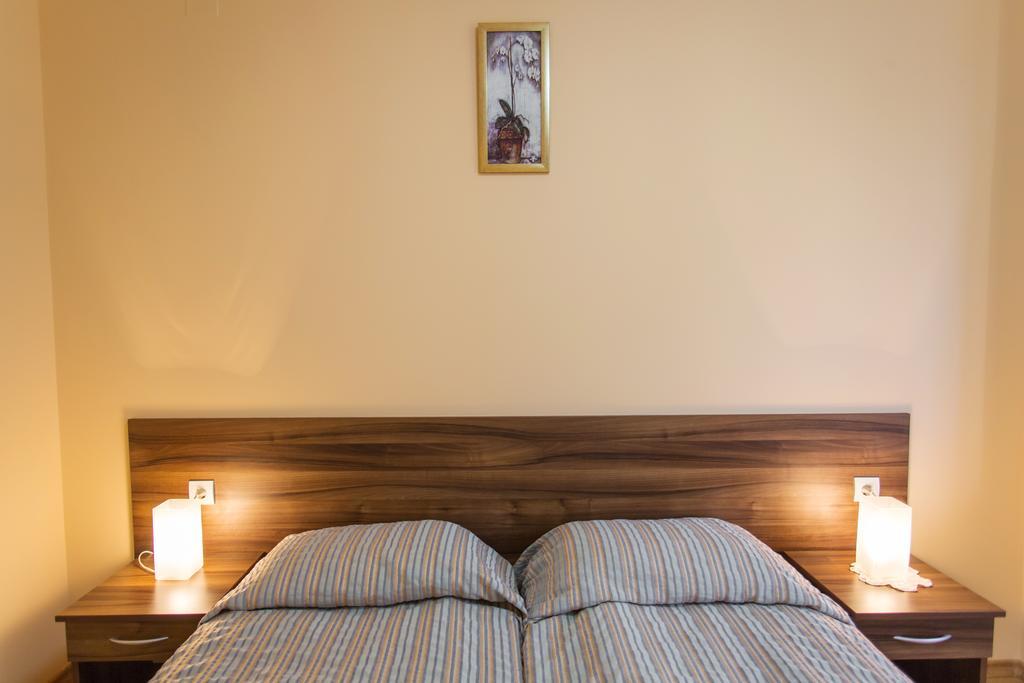 Hera Guest House Чифлик Экстерьер фото