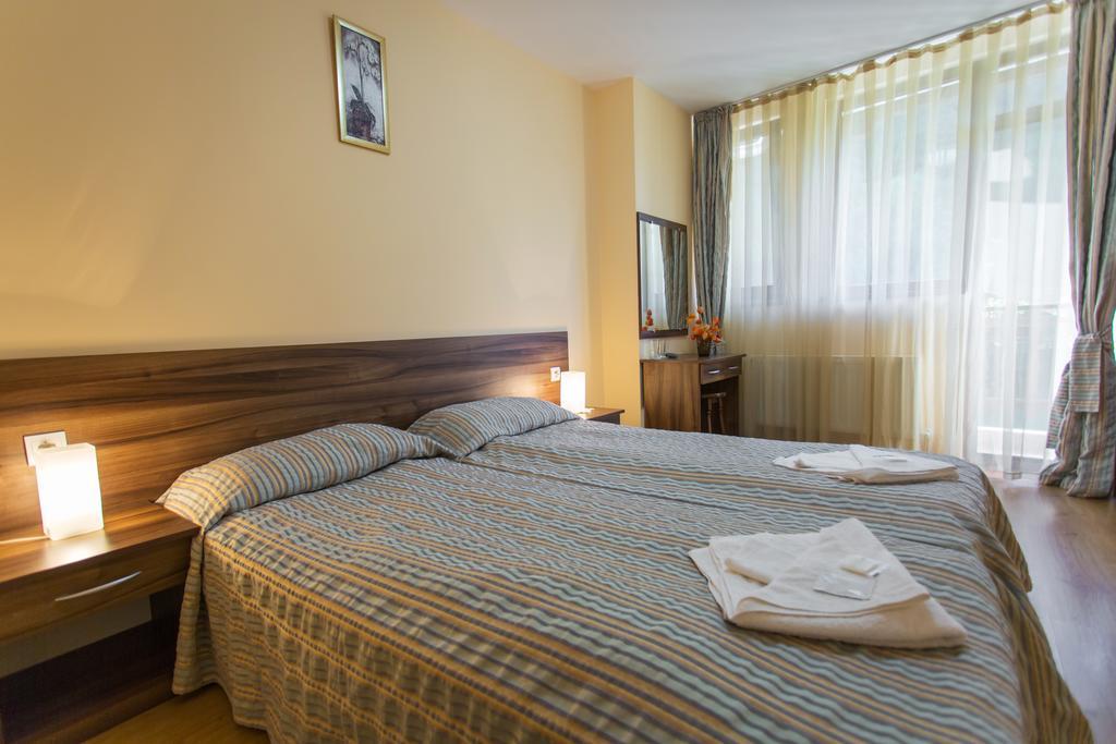 Hera Guest House Чифлик Экстерьер фото