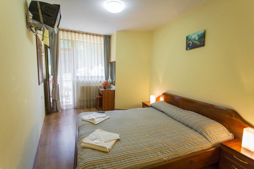 Hera Guest House Чифлик Экстерьер фото