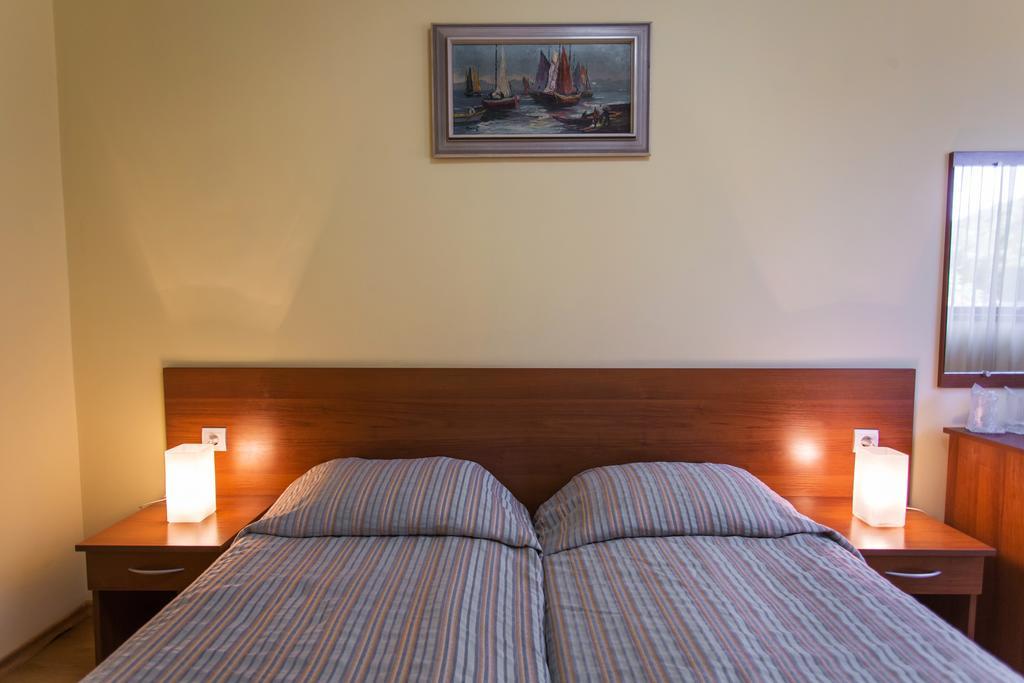 Hera Guest House Чифлик Экстерьер фото